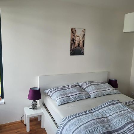 New Apartment In Karlin, Praha 8, Close To Center Luaran gambar