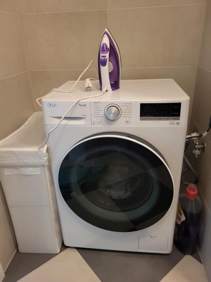 New Apartment In Karlin, Praha 8, Close To Center Luaran gambar